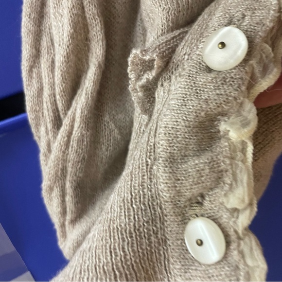 Clara Ibarguren Delicate Cardigan Ruffled Edges Pearl Button Sweater Size Small - Picture 11 of 11